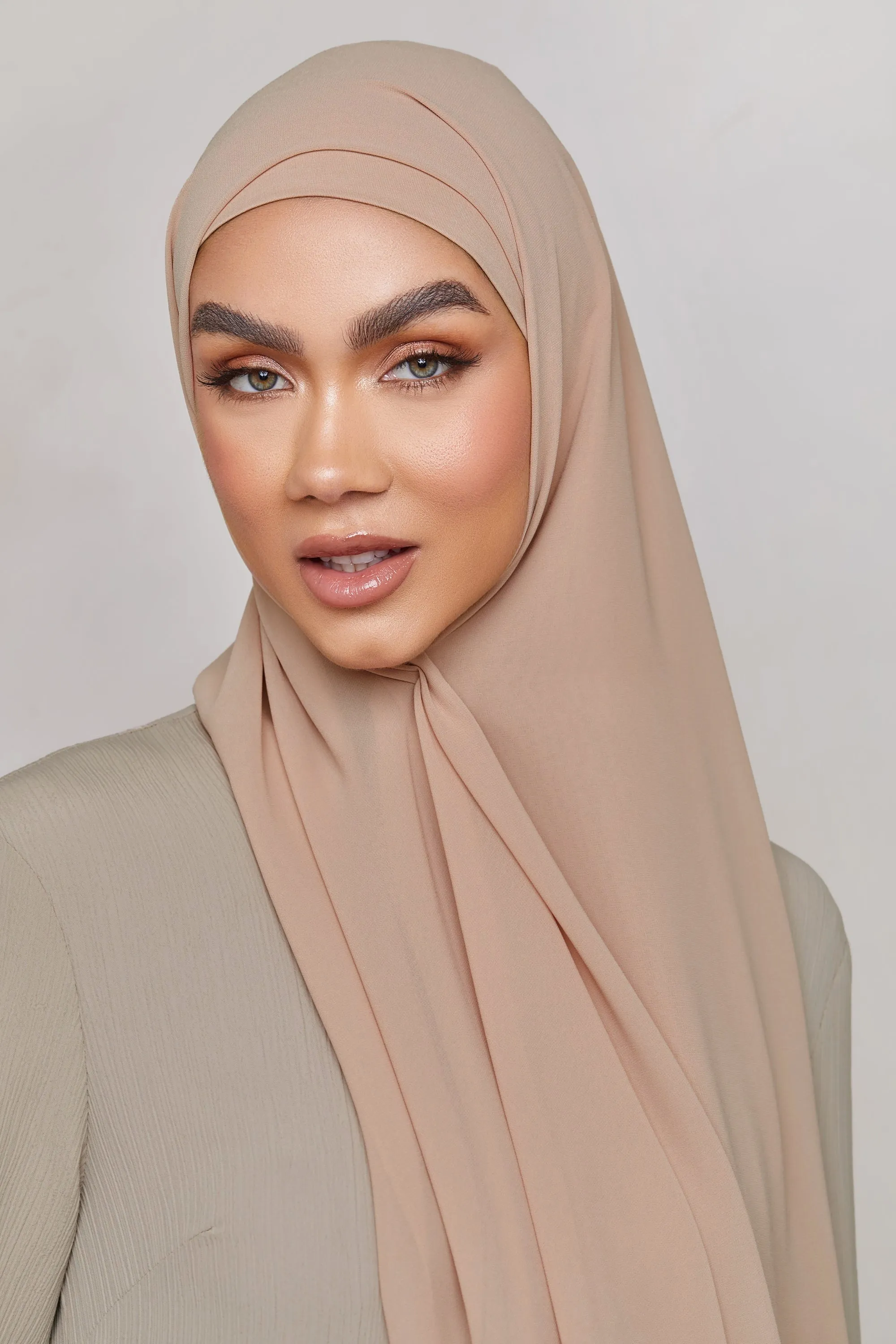 Chiffon LITE Hijab - Mahogany Rose