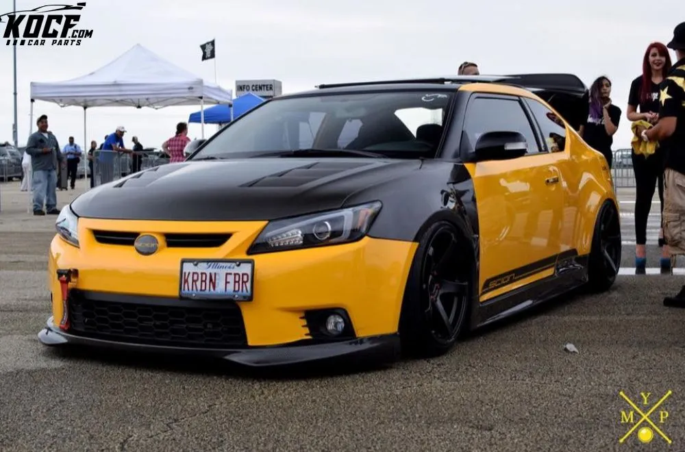 Seibon TR-STYLE CARBON FIBER SIDE SKIRTS FOR 2011-2016 SCION TC