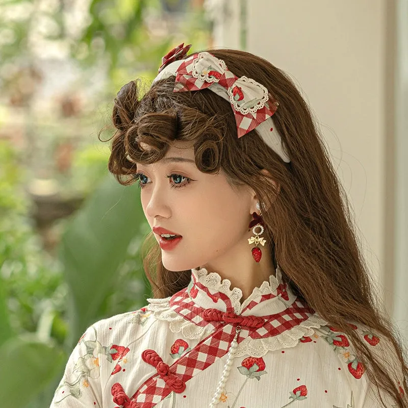 Strawberry Orchard Accessories (4 Styles)